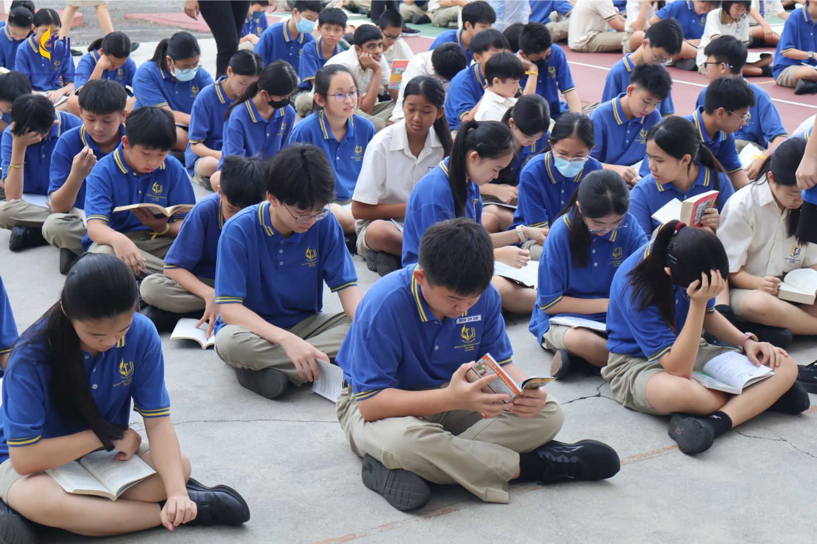 Starting the Day Right with Reading!